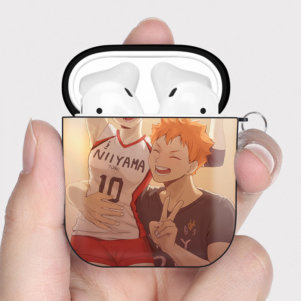 （画像用） ハイキュー!! Haikyu!! AirPods 第2世代保護ケース ハードシェル ブラック 耐衝撃・防指紋・カラビナ付き